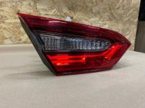 Фонарь в крышку багажника toyota camry 70 xv70 2017-2023 задн. лев.