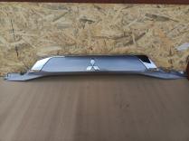 Накладка двери багажника mitsubishi outlander 3 gf 2012-2022 задн. 