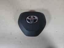 Подушка безопасности в руль toyota corolla e210  2018-  