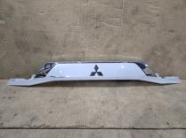 Накладка крышки багажника mitsubishi outlander 3 gf 2012-2022  